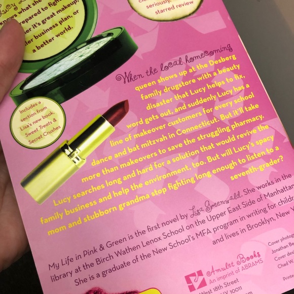 😎📚3/$18 My Life in Pink & Green - Picture 7 of 10